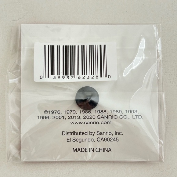 New Sanrio My Melody Friend of the Month Pin January 60th Anniversary Collection - Picture 3 of 7